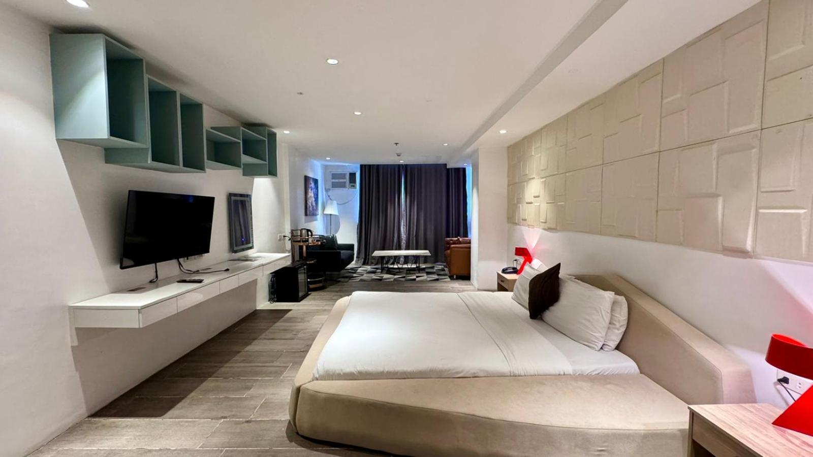 City Park Hotel Residences Taguig Exterior foto